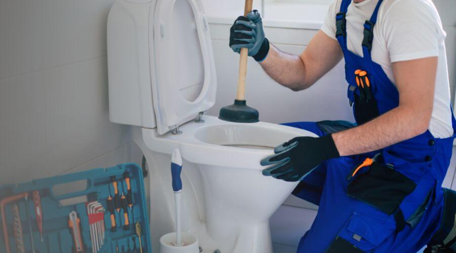 Professional emergency plumbing in Florala, AL